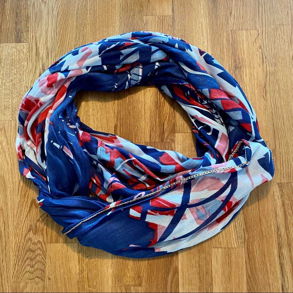 DYNAMITE SCARF